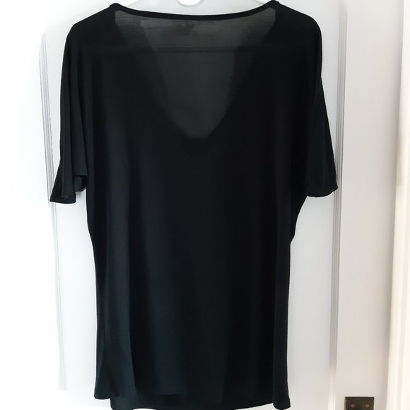 Black Encircled Evolve Top - Size M - Picture 3 of 5